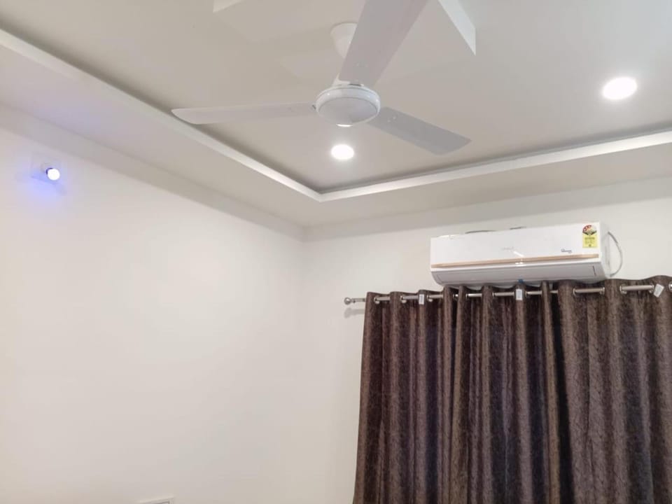 DWARKA HOME STAY AC family only Vacation rental in Gujarat