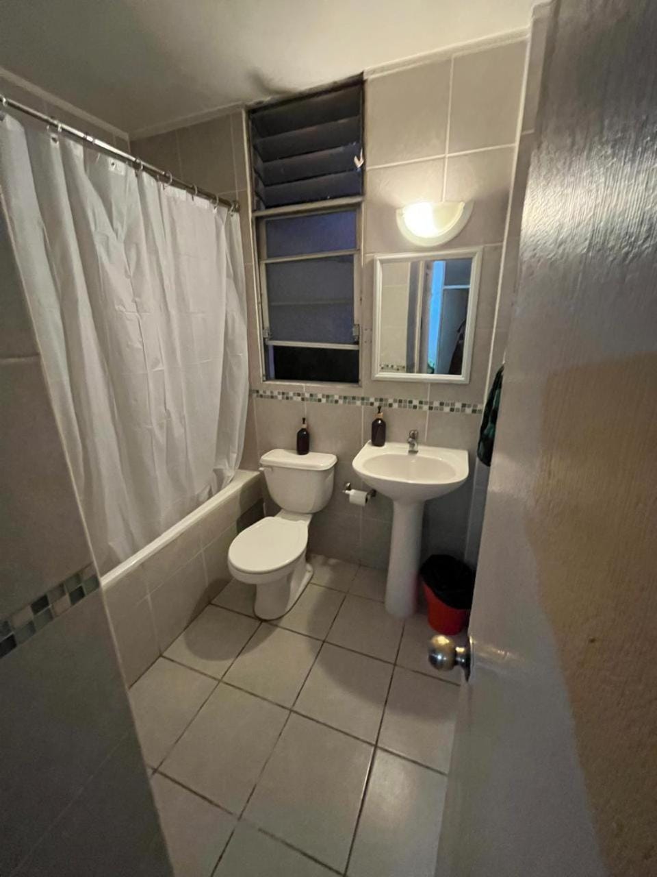 Alojamiento Habitación Casa Familiar Ñuñoa Vacation rental in Las Condes