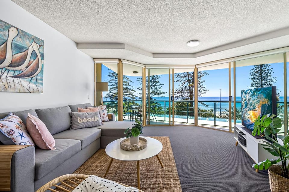 Ocean Front Mooloolaba Esplanade Apartment 2BR Apartment in Sunshine Coast