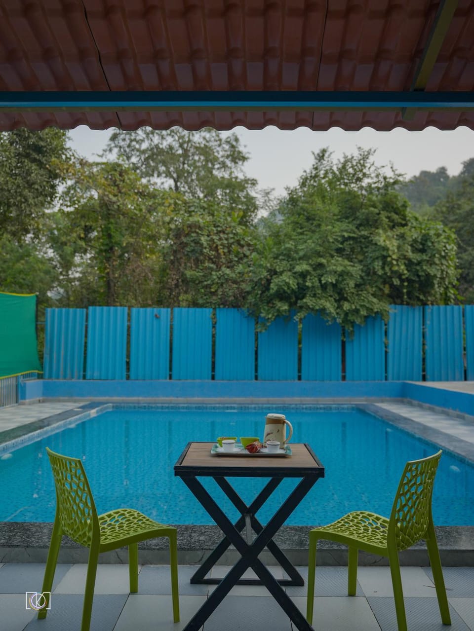 Swimming pool
