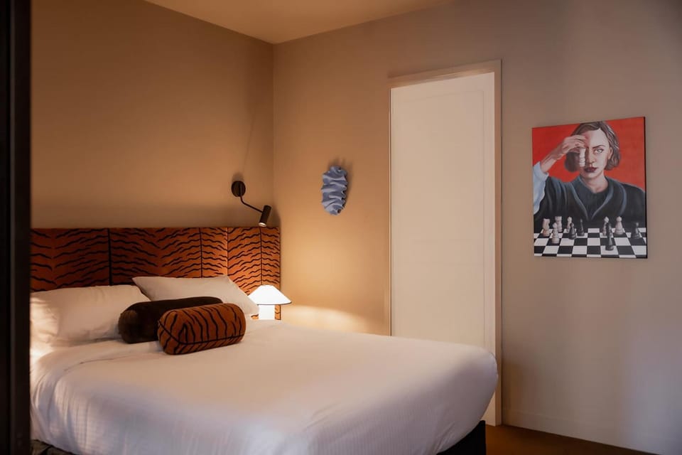 A luxe stay in the Paris end of Melbourne Apartment in Melbourne