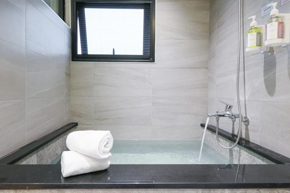 Bathroom, Bath