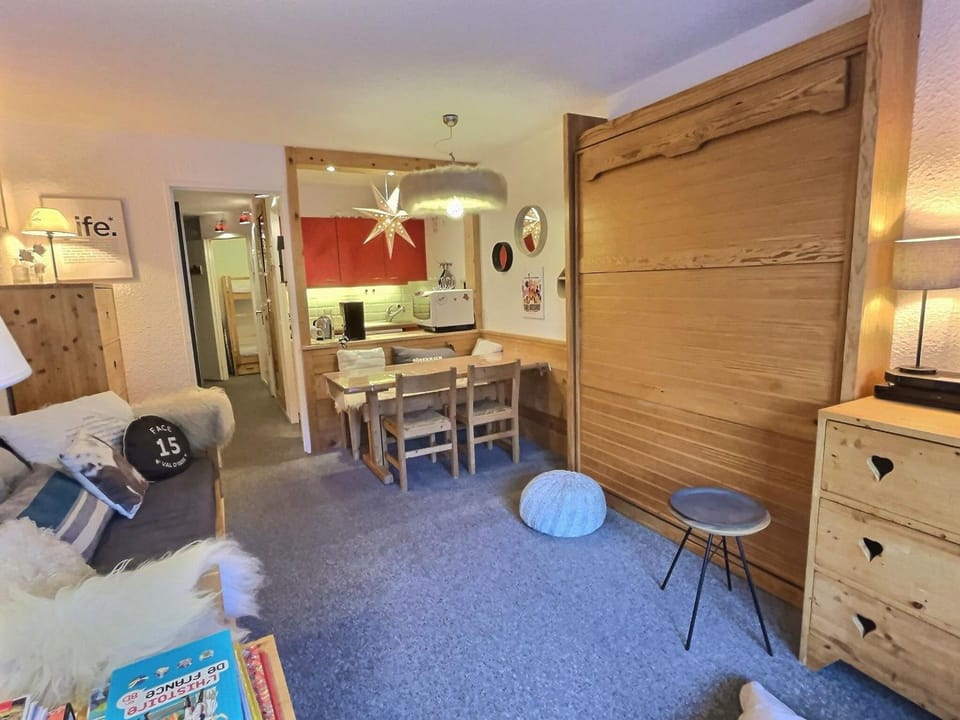 Confortable 2 pièces à Val-d'Isère avec balcon sud, idéal pour 5 personnes, animaux acceptés - FR-1-411-958 Apartment in Val dIsere