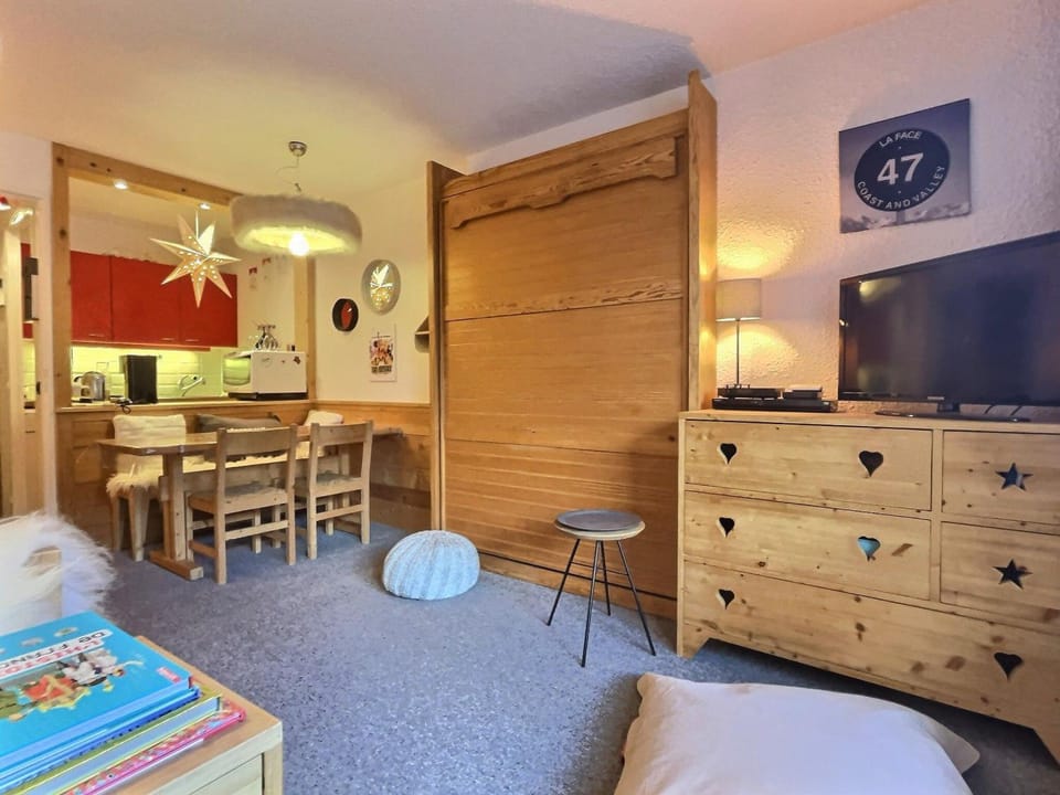 Confortable 2 pièces à Val-d'Isère avec balcon sud, idéal pour 5 personnes, animaux acceptés - FR-1-411-958 Apartment in Val dIsere