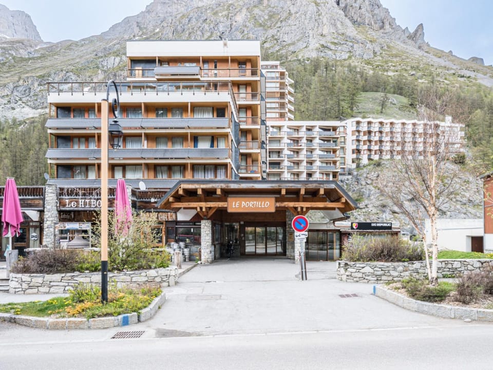 Confort 2 pièces, centre proche, 5 min pistes - FR-1-518-164 Apartment in Val dIsere
