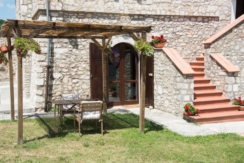 Facade/entrance, Day, Garden