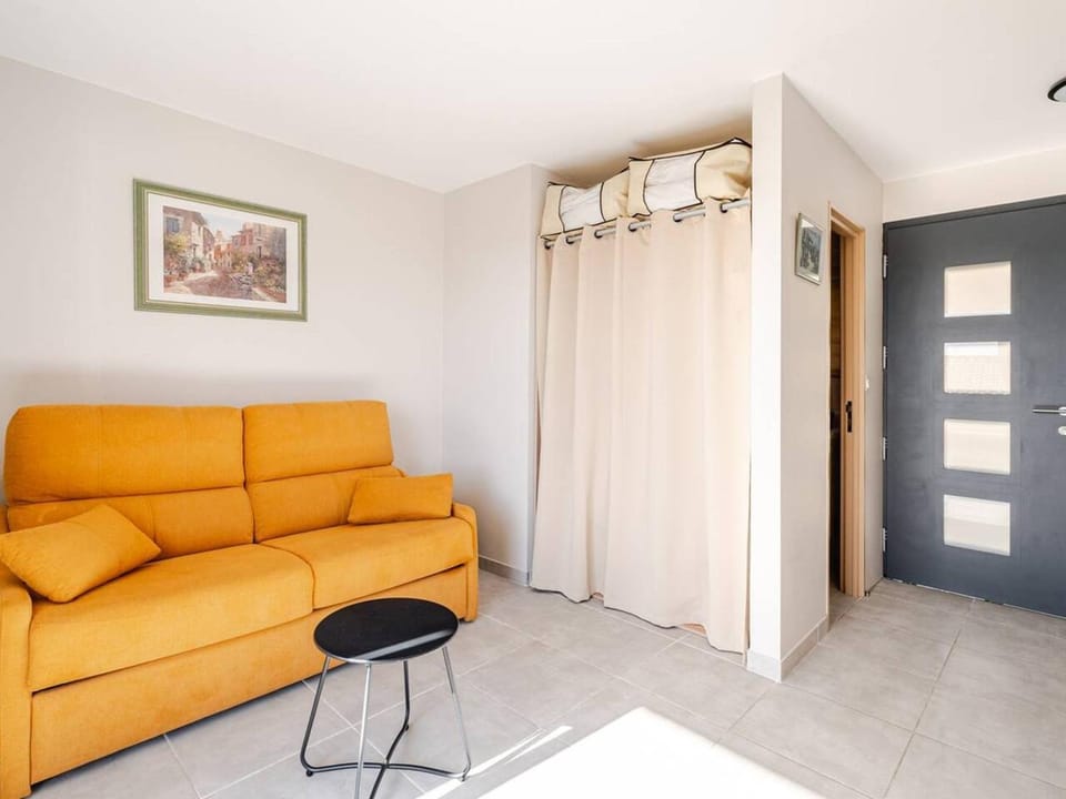 Studio rénové centre Lavandou, proche plage Apartment in Le Lavandou