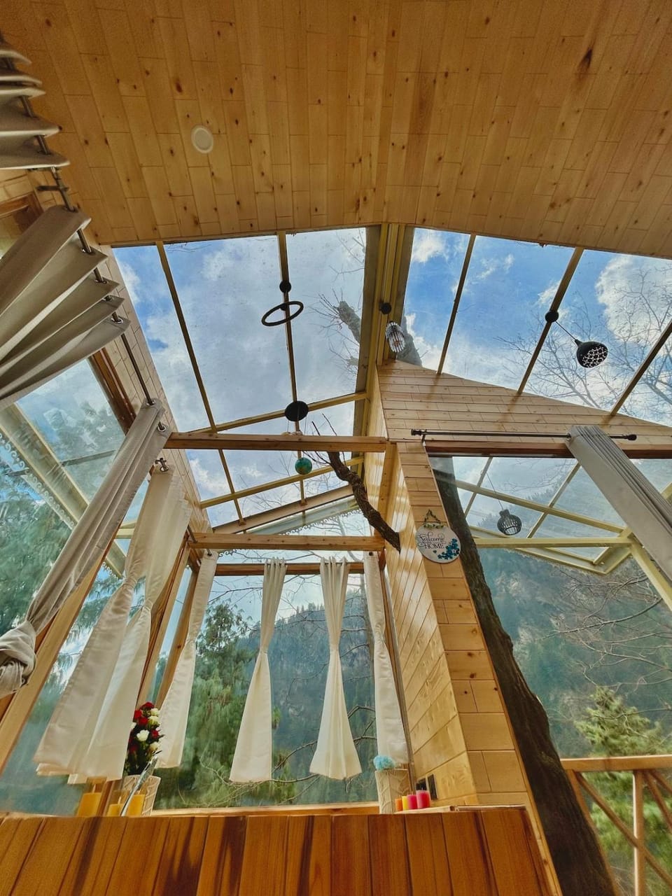 SkyHeaven Jacuzzi Treehouse House in Himachal Pradesh