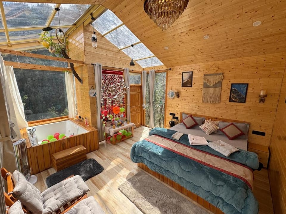 SkyHeaven Jacuzzi Treehouse House in Himachal Pradesh