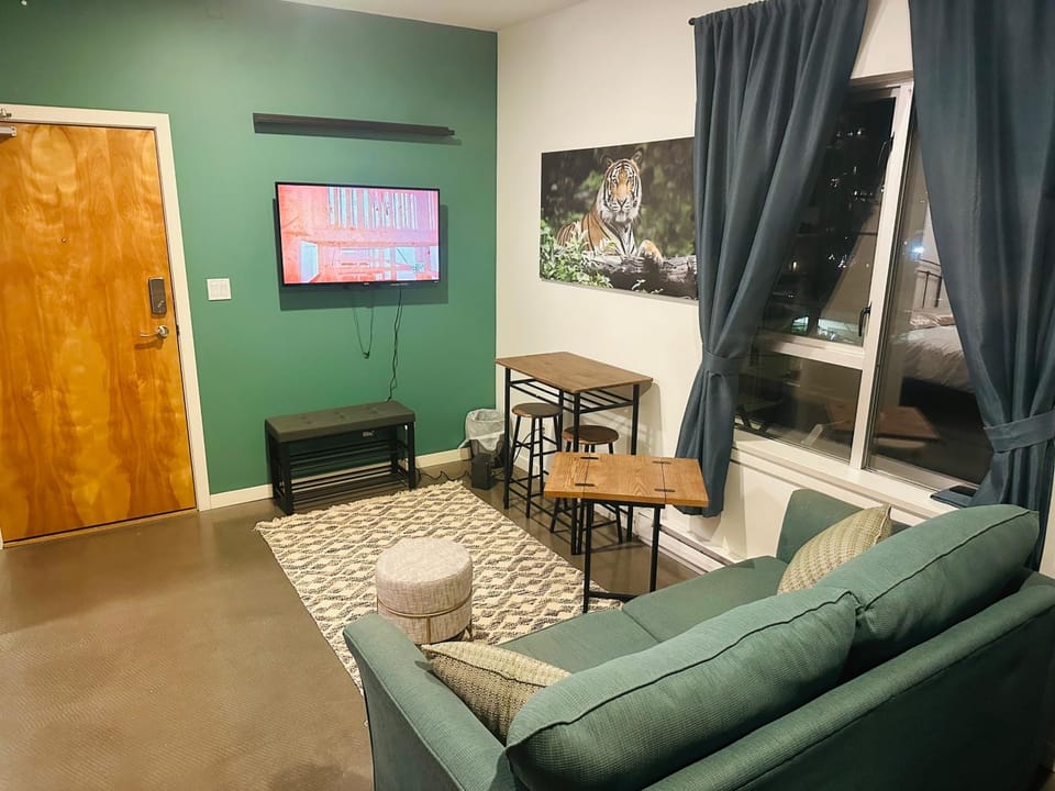 Beautiful loft in downtown Victoria Apartment in Victoria