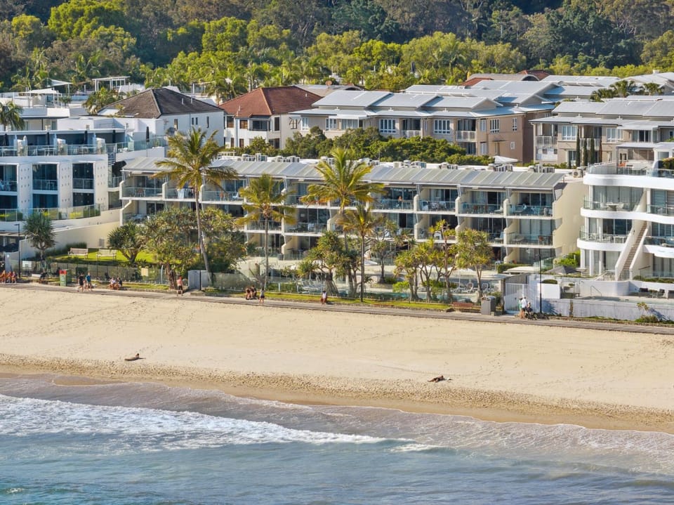 Property building, Day, Natural landscape, Beach, Sea view