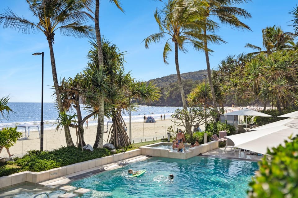 Hot Tub, Swimming pool