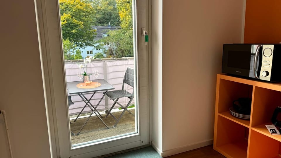 Frisch renovierte Ferienwohnung Abendrot für 2 Personen, zentral gelegen Apartment in Gelsenkirchen
