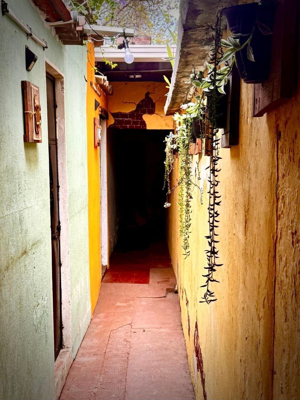 Private Bedroom near the Arch! Apartment in Antigua Guatemala