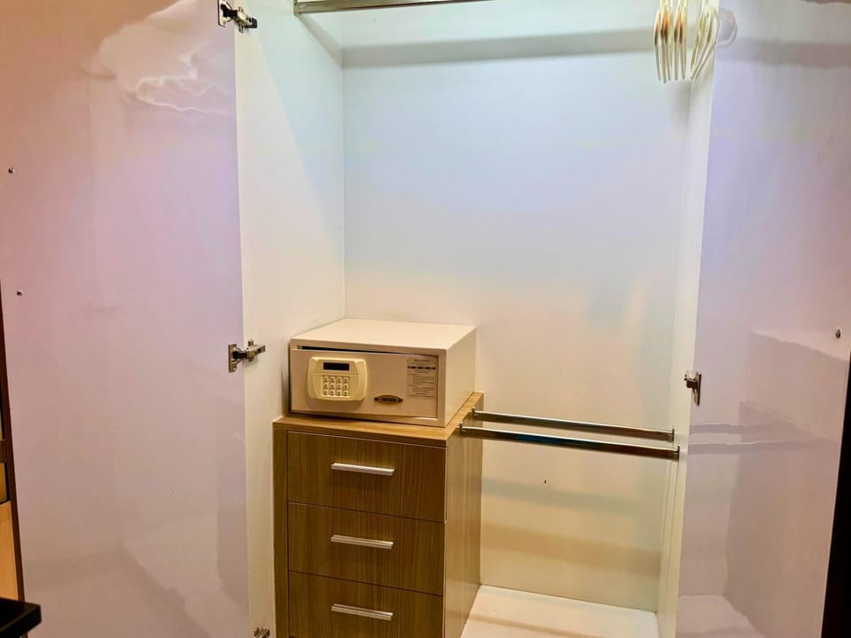 safe, wardrobe