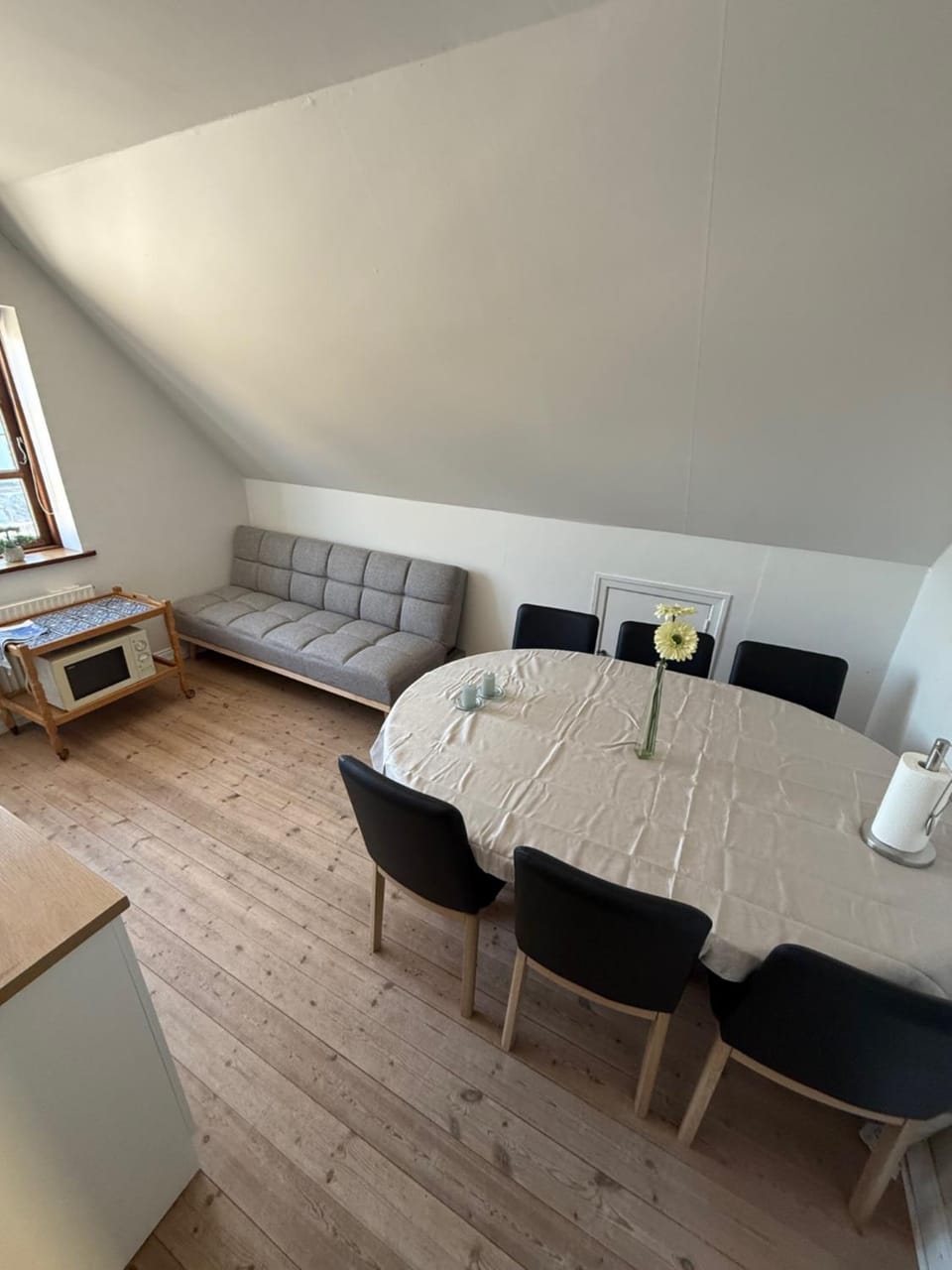 Meget central, fri parkering, 4-7 personers overnatningssted Apartment in Central Denmark Region
