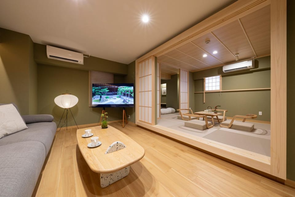 TV and multimedia, Living room, Seating area