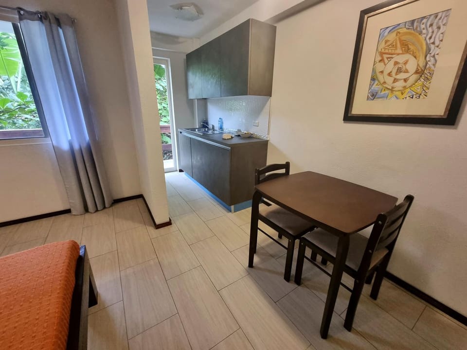 Day & Night Accommodations Apartment in Central Visayas