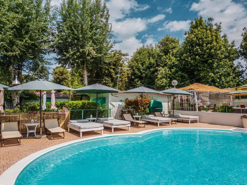 Campeggio Souvenir Campground/ 
RV Resort in Marina di Massa