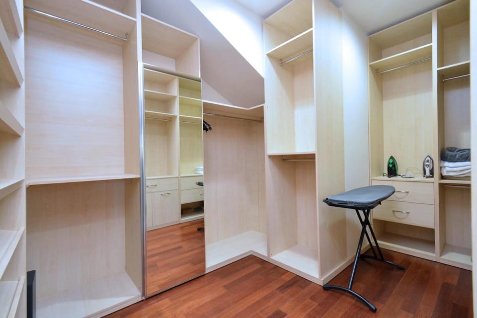wardrobe