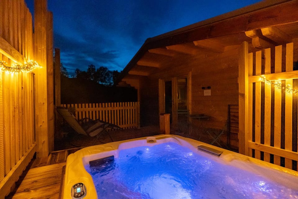 Patio, Hot Tub