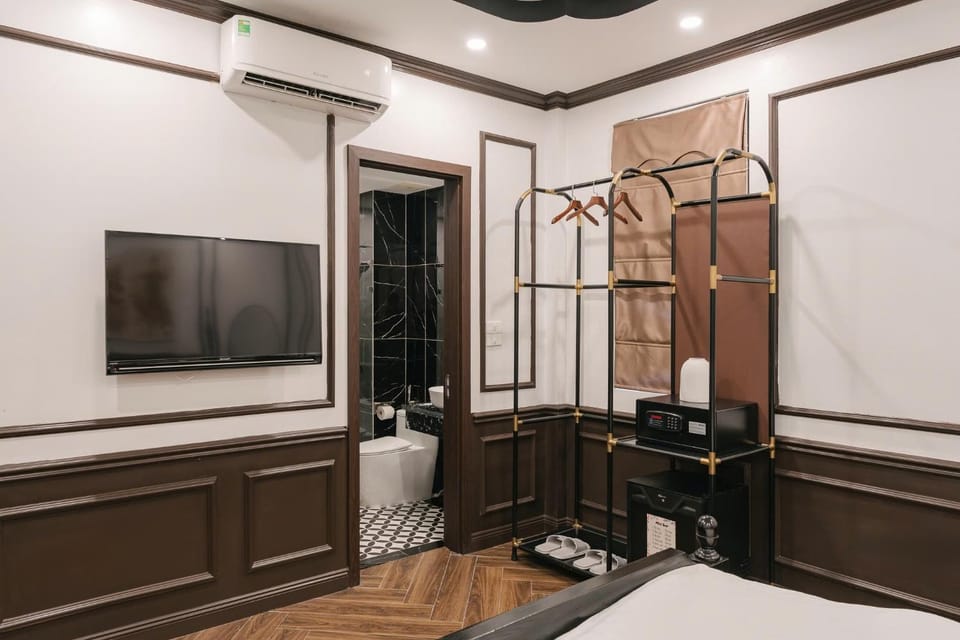 TV and multimedia, wardrobe