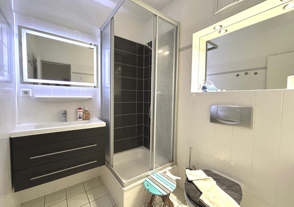 Resi Q7 Apartment in Prerow