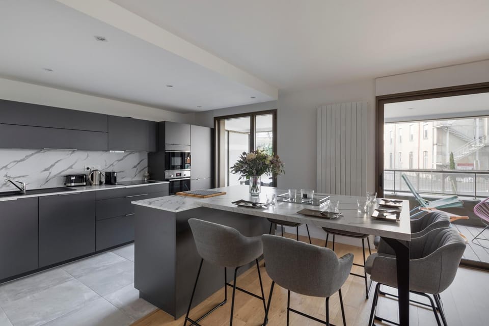 Kitchen or kitchenette