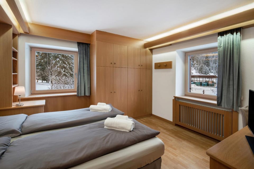 Property building, Living room, Bedroom