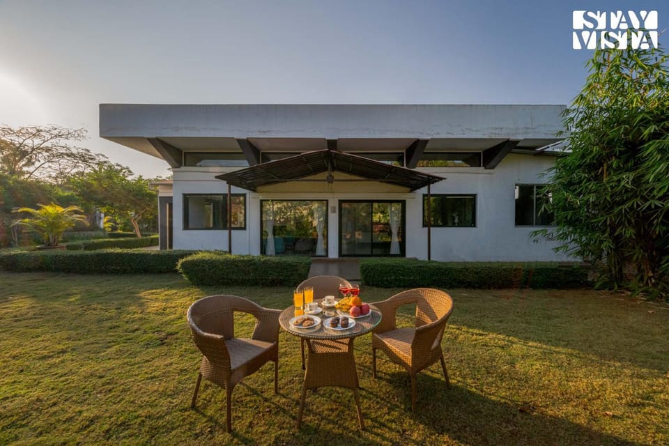 Garden, Seating area