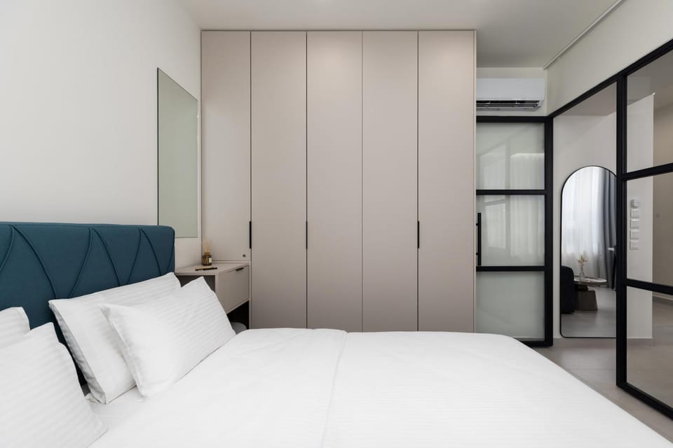 Bedroom, wardrobe