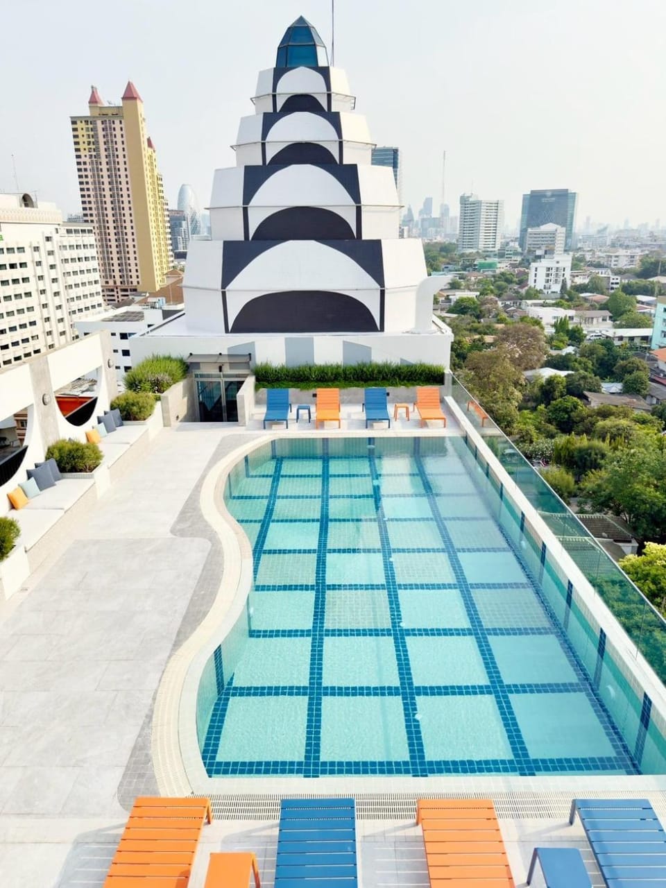Swimming pool, Swimming pool