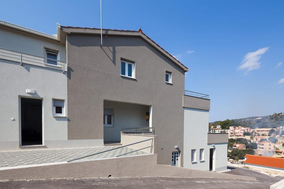 Property building, Day