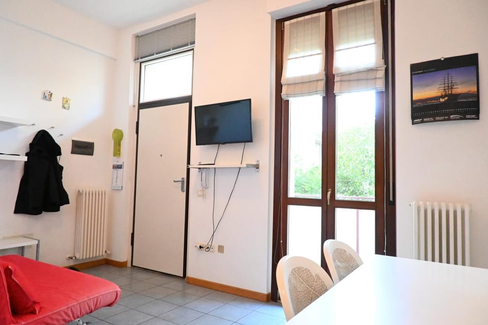 SE128 - Senigallia, bilocale a 100 mt dal mare, con posto auto Apartment in Senigallia