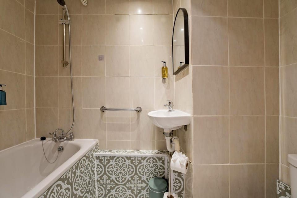 Bath, towels