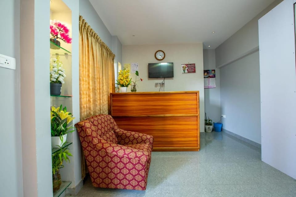 Communal lounge/ TV room, Lobby or reception, Seating area