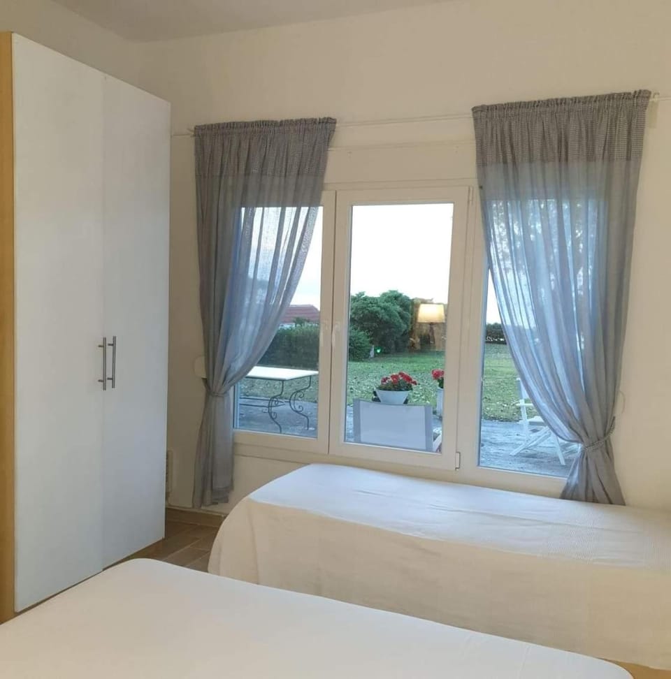 Lily's House-Seafront apartment in Hanioti, Halkidiki House in Halkidiki