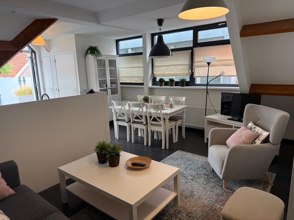 Weststraat 22 - Ouddorp - Appartement Noord 3P Apartment in Ouddorp