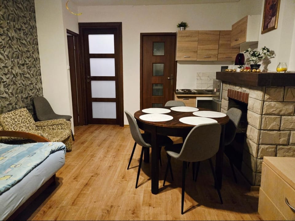 Kitchen or kitchenette, Living room, Photo of the whole room, Dining area, Bedroom
