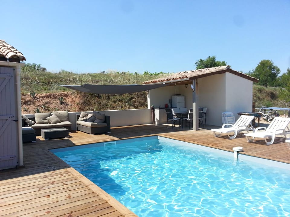 Patio, Pool view, Swimming pool, sunbed