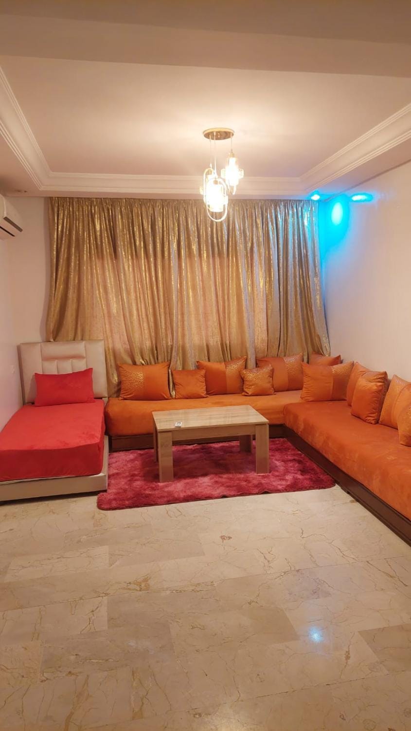 le familial vous attend a L'Hivernage face Gare CTM Apartment in Marrakesh