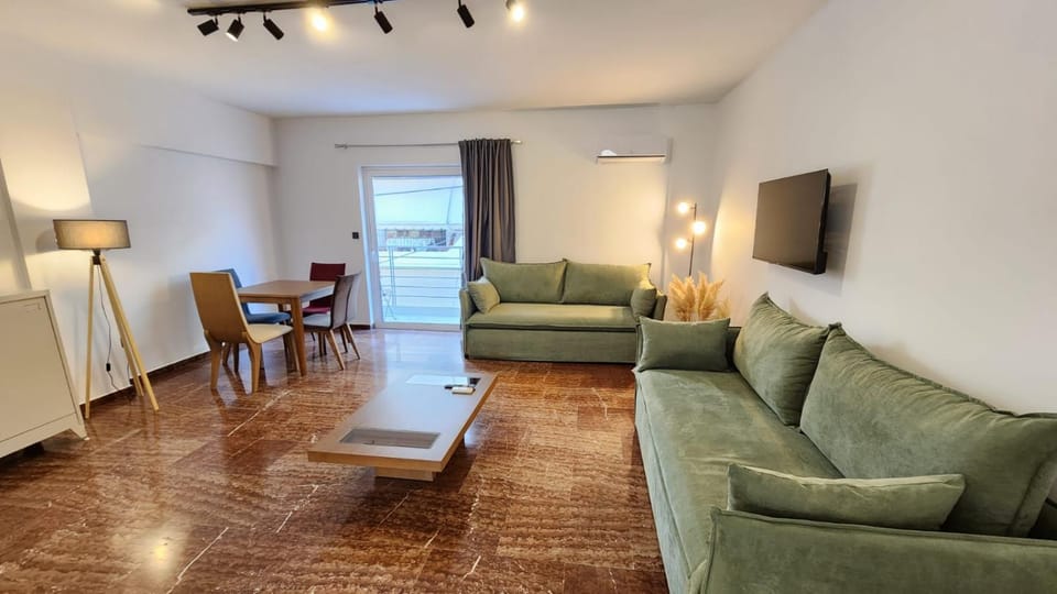 TV and multimedia, Living room, Dining area