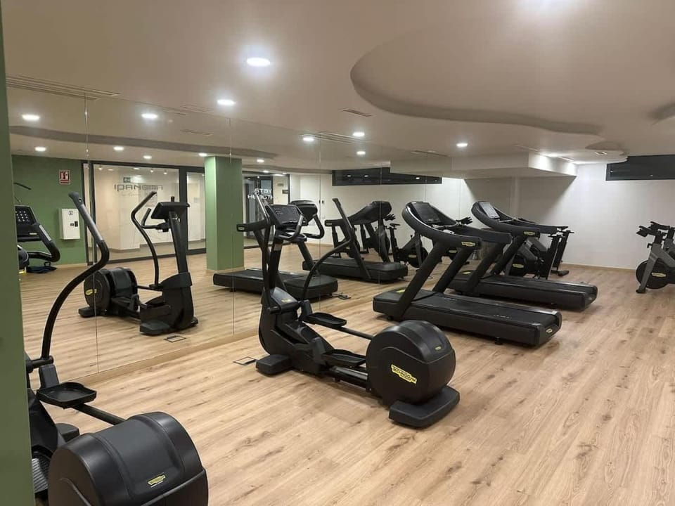 Luxury 2BD Flat - Pools - Parking - Spa - Gym Apartment in Sitio de Calahonda