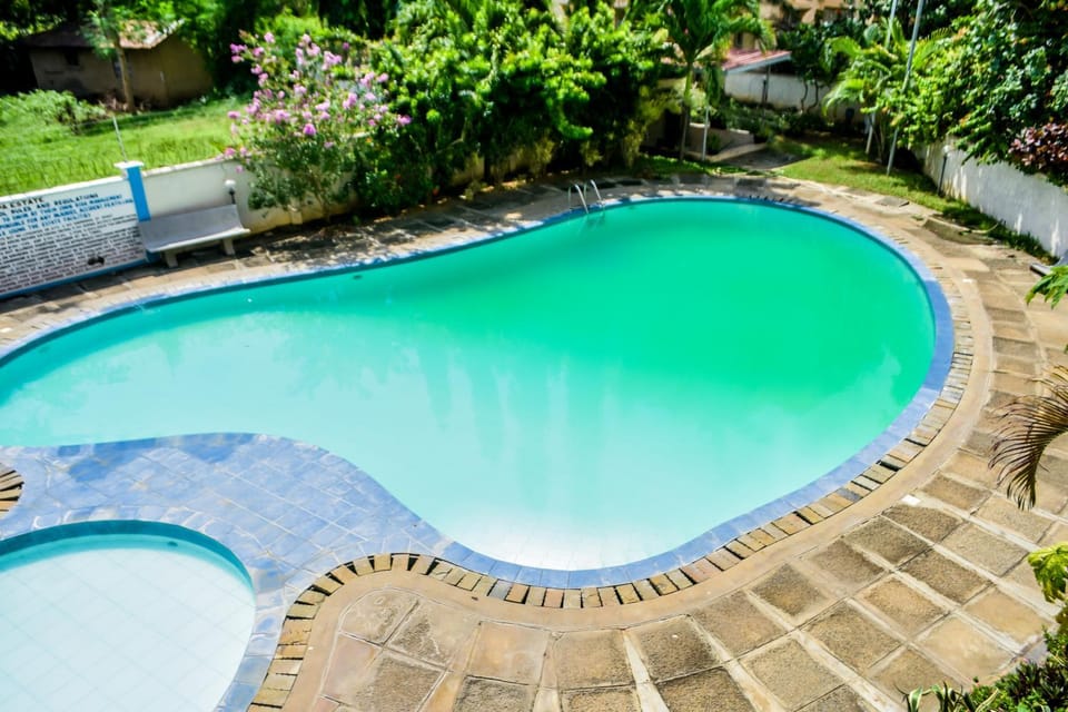 Pool view, Swimming pool, Swimming pool