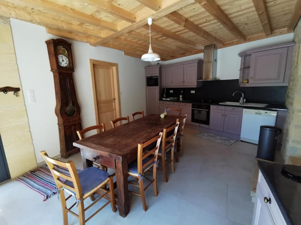 Lou fredou House in Nouvelle-Aquitaine