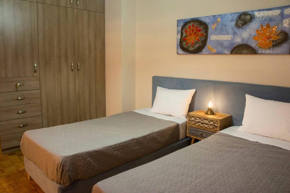 Bed, Photo of the whole room, Bedroom, wardrobe