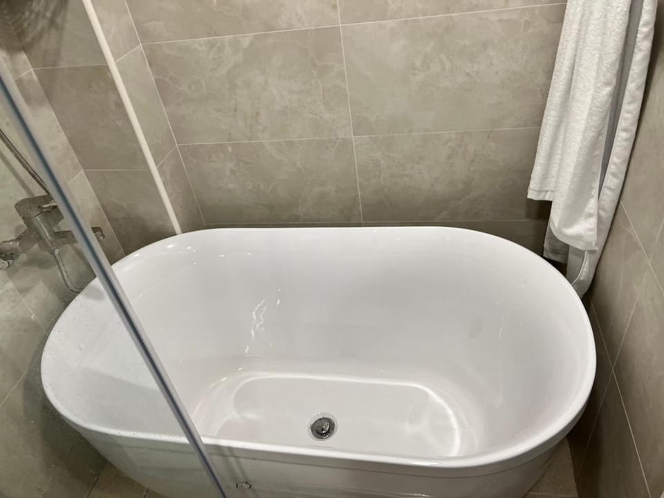 Shower, Bathroom, Bath
