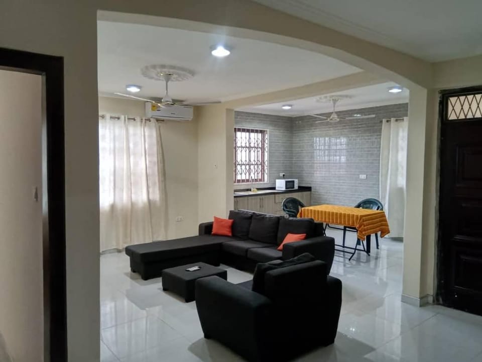 2 Bedroom Delta Apartment Gome Fortress Business Center Dansoman Accra Apartment in Accra
