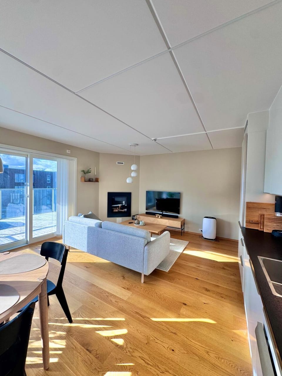 Communal lounge/ TV room, TV and multimedia, Living room, Seating area