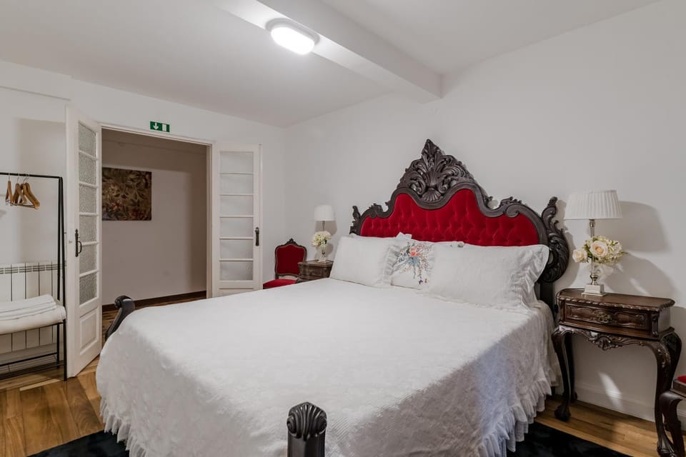 Living room, Bedroom